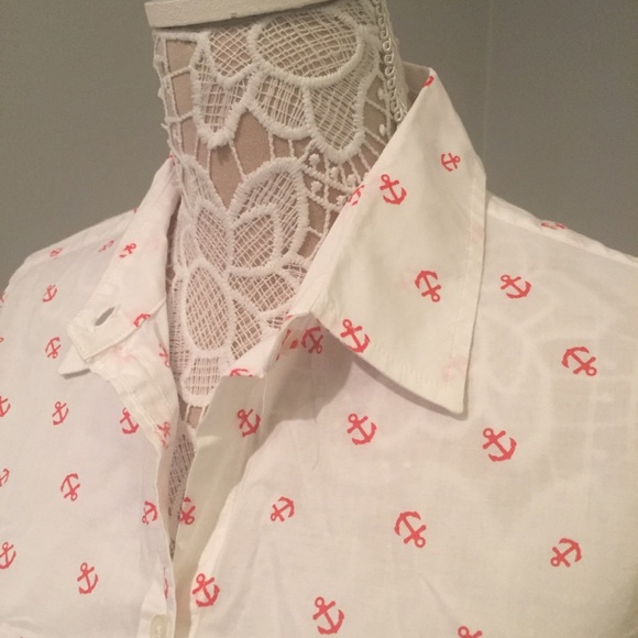 ❗️Sale ❗️Banana Republic Soft Wash Shirt - Picture 5 of 6